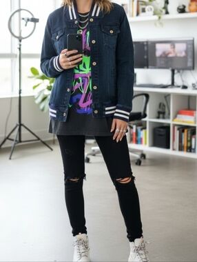 DG2 denim jacket- sz. M